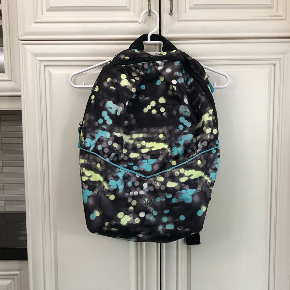 Ivivva by Lululemon backpack: perfect for school